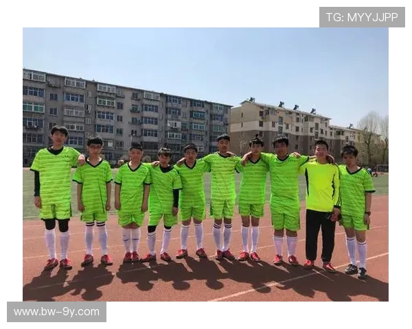 刘家祥足球比赛精彩表现全解析 赛场内外的努力与成长