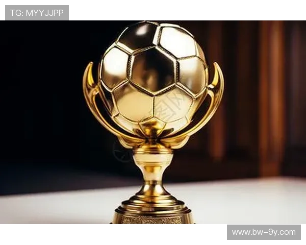 木足球摆件：独特设计，精致工艺，尽显足球魅力